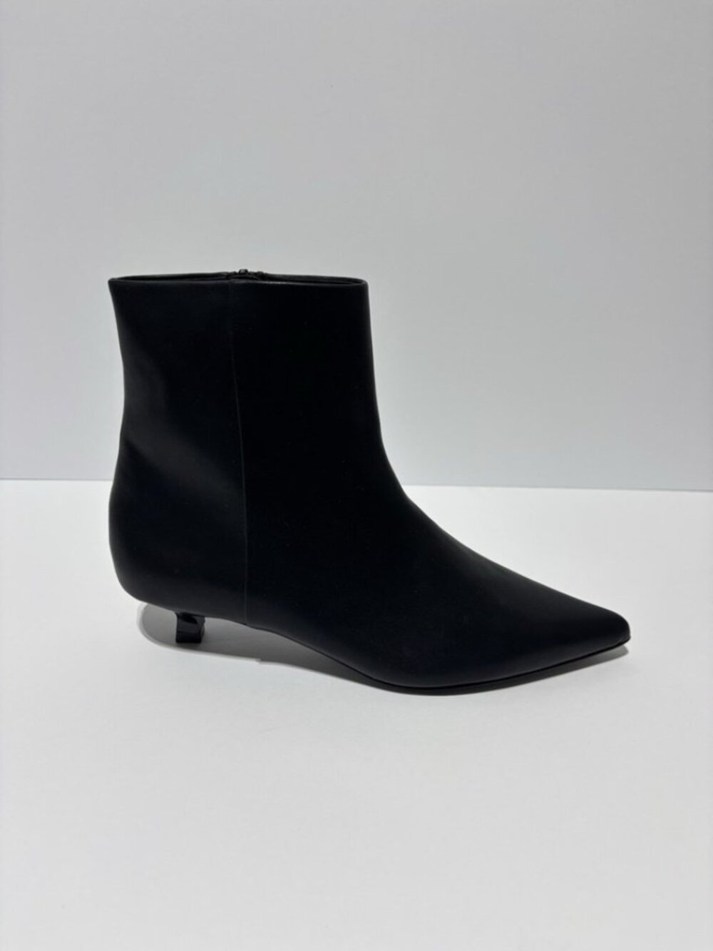 Aldo Women’s Joanaa Black Ankle Booties, Size 6
